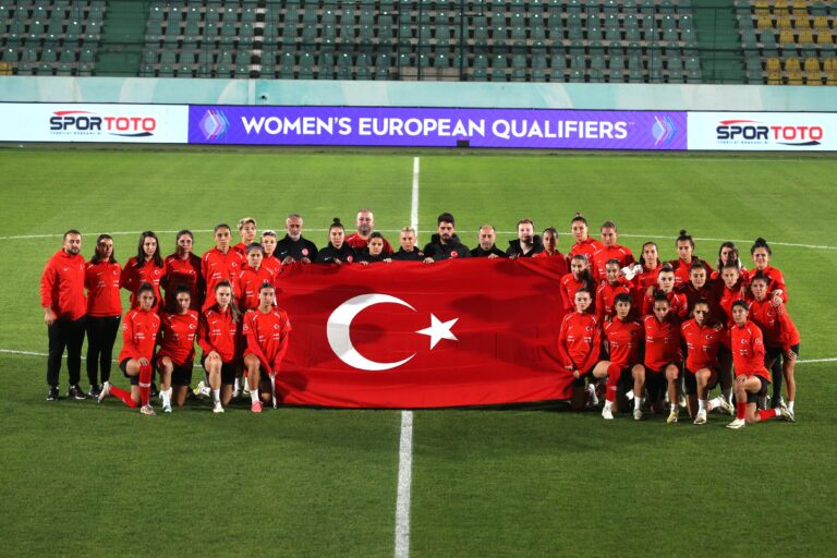 Kadın A Millî Takımımız Tarihi Ukrayna Maçına Hazır