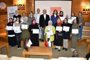 Kadın Girişimciler Yapay Zeka Eğitimi ile Güçleniyor