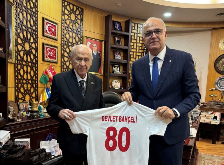 TVF Başkanı Üstündağ, MHP Genel Başkanı Bahçeli’yi makamında ziyaret etti