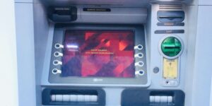 Enflasyon ATM’leri Nasıl Vuruyor?  Kaynak: https://turk-internet.com/enflasyon-atmleri-nasil-vuruyor/