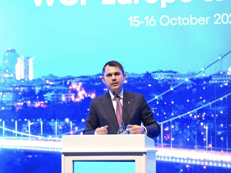 Bakan Kurum: Deprem bölgesinde 452 bin konut ve iş yerini iklim değişikliğine uyumlu inşa ediyoruz