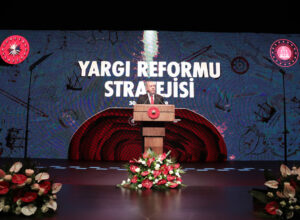 Bakan Tunç, “Yargı reformu strateji belgesiyle ilgili çalışmaları Cumhurbaşkanı Recep Tayyip Erdoğan kamuoyuyla paylaşacak”