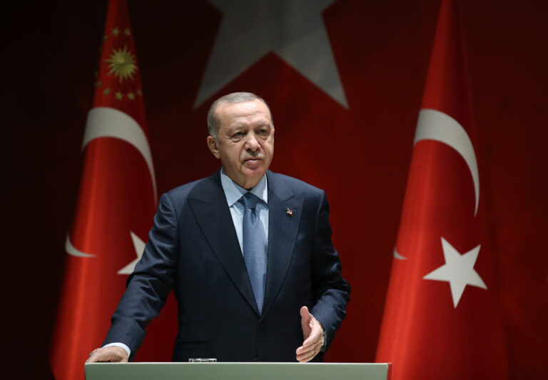 Cumhurbaşkanı Erdoğan: Savunma sanayiindeki atılımlarımızı kararlılıkla devam ettireceğiz