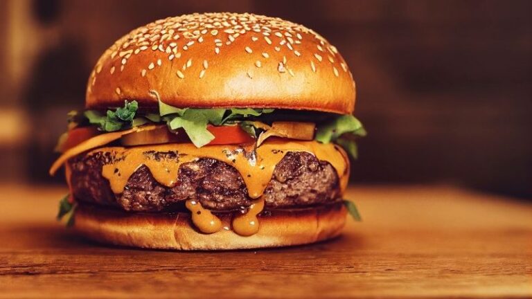 McDonald’s kaynaklı gıda zehirlenmesi salgını: 1 kişi yaşamını yitirdi