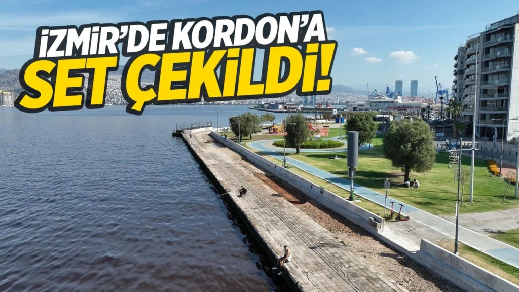 İzmir Büyükşehir Belediyesi, Kordon’a su taşkınlarına karşı bin 700 metrelik geçici fırtına duvarı örüyor