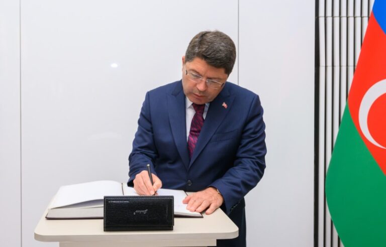 Adalet Bakanı Tunç, Azerbaycan’da çeşitli temaslarda bulundu