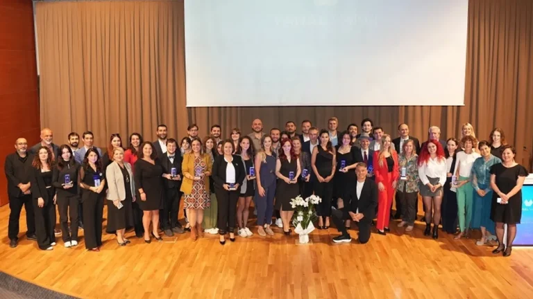 Yanal Vakfı Vefa Ödülleri sahiplerini buldu