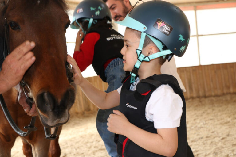 Kocaeli Büyükşehir Belediyesi’den “Mutlu Şehir Mutlu Çocuk” Projesi