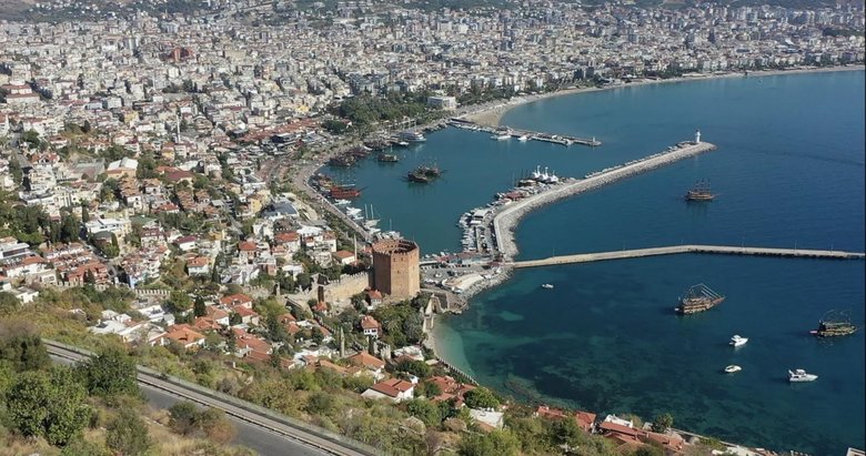 Kültür ve Turizm Bakanı Ersoy: Antalya’ya gelen turist sayısı 16 milyonu aştı