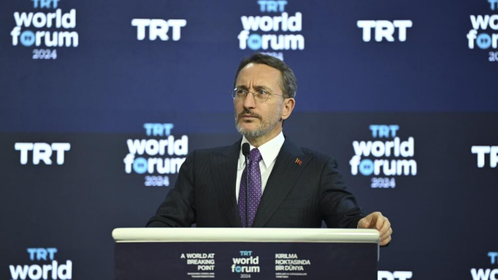 Fahrettin Altun: Doğru bilgiye ulaşmak temel bir insan hakkıdır