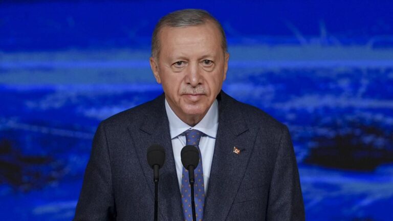 Cumhurbaşkanı Erdoğan: “İslamsız Türklük furyasının gerisinde aynı emperyalist emeller var”