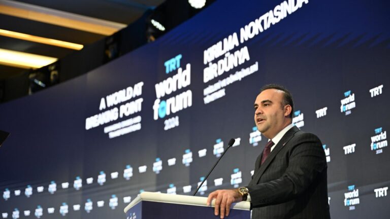 Bakan Kacır: TRT World Forum fikirlerin buluştuğu bir platform oldu