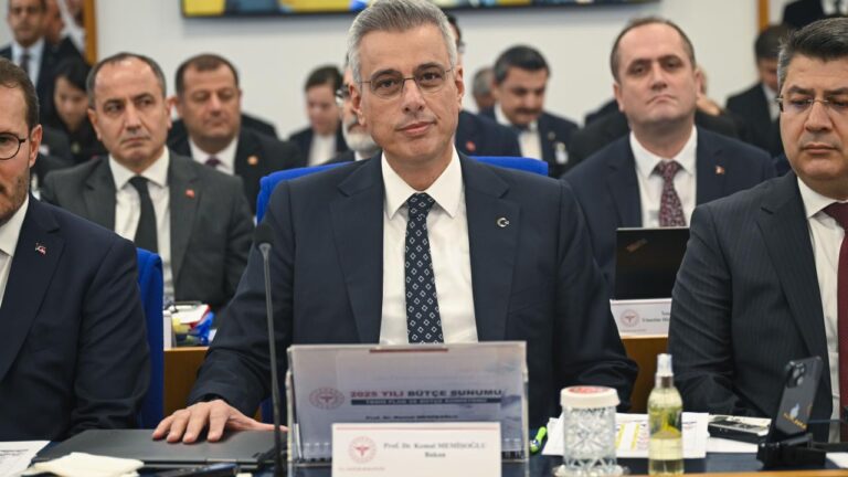 Sağlık Bakanı: ‘Yenidoğan çetesi’, insanlıktan nasibini almamışlar çetesidir