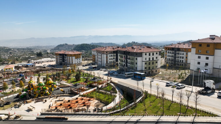 TOKİ, Hatay Gülderen’de 2 bin 681 afet konutunun yapımını tamamladı