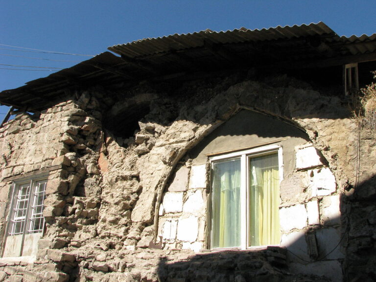 Tepebaşı’ndan silinen Tarih: Ermenistan ve Fransız ortaklığıyla Azerbaycan mirasına son darbe