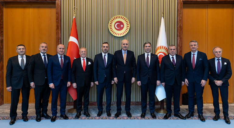 TBMM Başkanı Kurtulmuş, AK Parti’li Sırakaya ve beraberindeki İsveç Süryani Cemaati  heyetini kabul etti