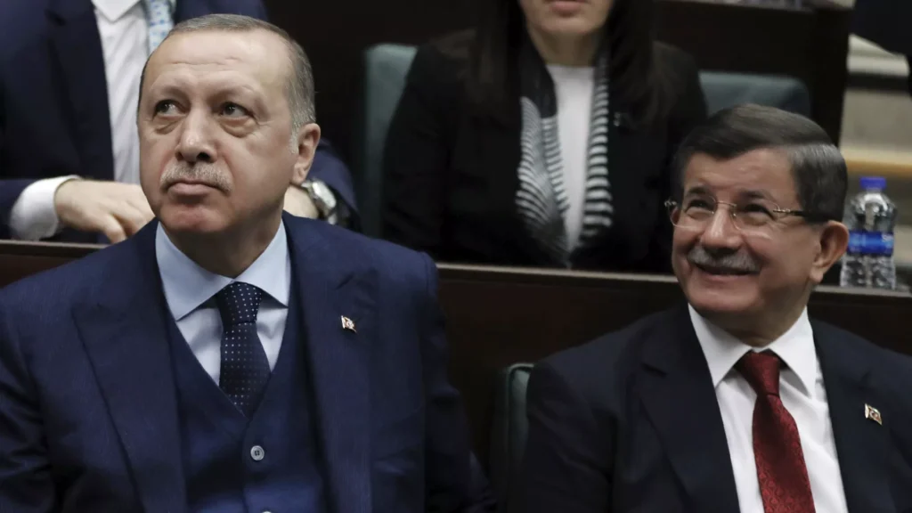 Davutoğlu: Esad, Erdoğan’a verdiği küstah cevapların bedelini ödüyor