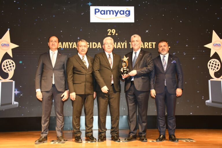 Nizip Ticaret Odası (NTO) Başkanı Mehmet Özyurt GAİB İhracatın Yıldızları Ödül töreni’ne katıldı