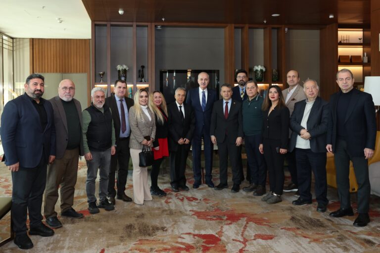 Küresel Gazeteciler Konseyi (KGK) heyeti, Kuzey Makedonya’nın başkenti Üsküp’te