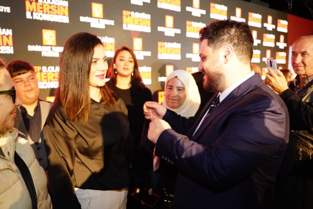 Bağımsız Türkiye Partisi (BTP) Genel Başkanı Hüseyin Baş partisinin Mersin İl Kongresine katıldı