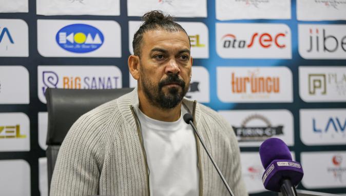 Amed Sportif Faaliyetler Teknik Direktörü Servet Çetin, takımının son dönemdeki performansından memnun