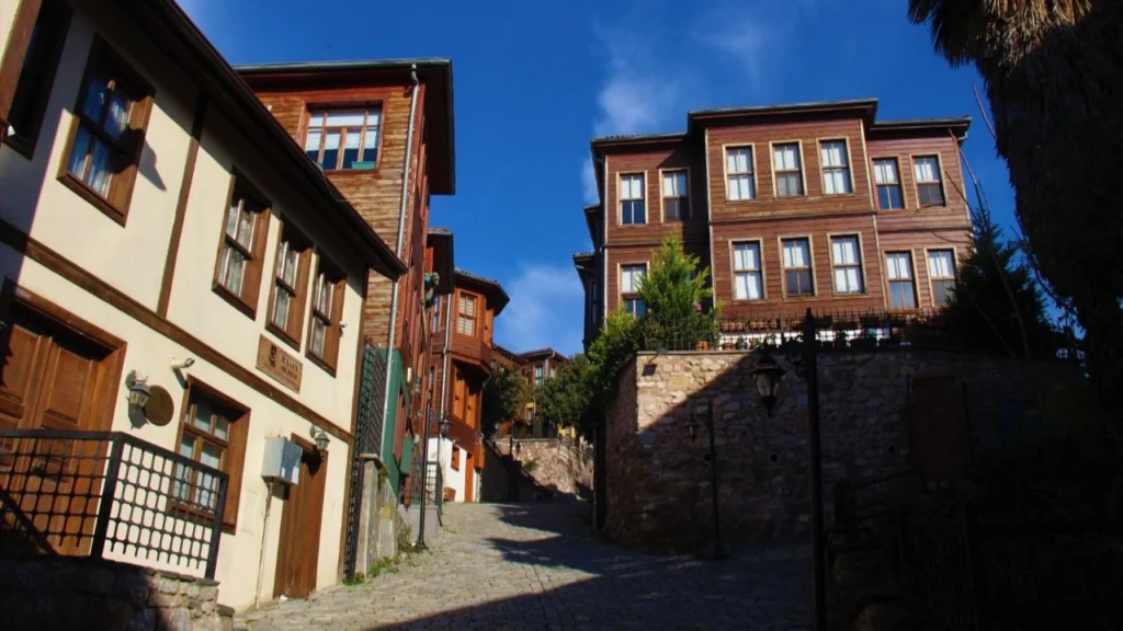 İzmit Belediyesi’nin düzenlediği, İzmit Oyuncak Müzesi’ni bugün Kapanca Sokak’ta açıyor.