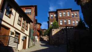 İzmit Belediyesi’nin düzenlediği, İzmit Oyuncak Müzesi’ni bugün Kapanca Sokak’ta açıyor.