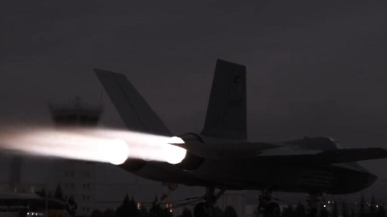 Türkiye’nin milli muharip uçağı KAAN’ın testleri devam ediyor