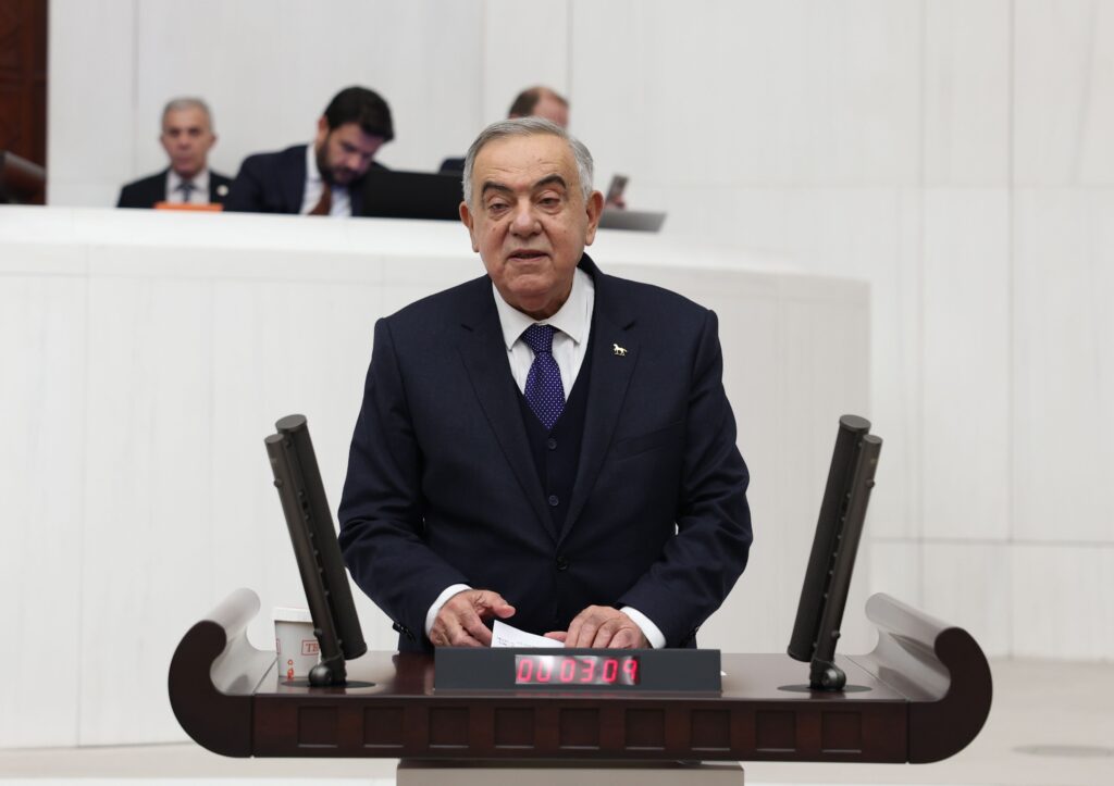 DP İzmir Milletvekili Altıntaş, TBMM’de Yönetim Krizini Eleştirdi