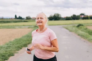Sağlıklı ve keyifli bir ömür sürmenin ve mümkünse de bu ömrün size bağışlanan süresini uzatabilmenin en etkili yolu yaşam tarzı seçimleri