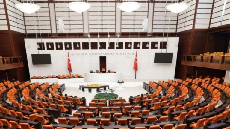 14 vekil hakkında 17 yeni fezleke: Aralarında Özel, Hatimoğulları ve Dervişoğlu da var