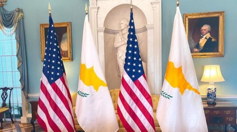 ABD Güney Kıbrıs’ta Ne Yapıyor?