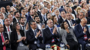 Özgür Özel’in Genel Başkan seçildiği CHP kurultayının iptali için dava açan delegenin şikayet dilekçesini Sabah gazetesi yayımladı