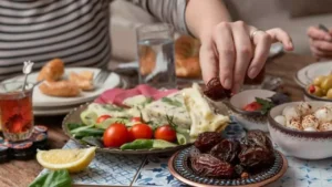 Oruç tutanların sahur yapmaları sağlıkları için önemli