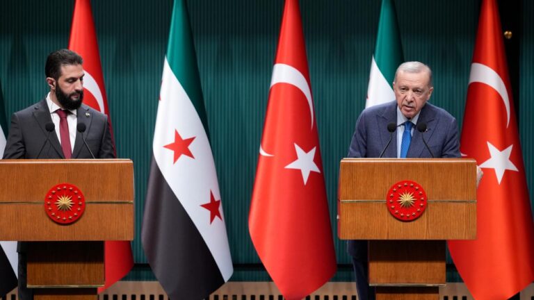 Cumhurbaşkanı Erdoğan: Terörle mücadelede Suriye’ye gereken desteği sağlamaya hazırız