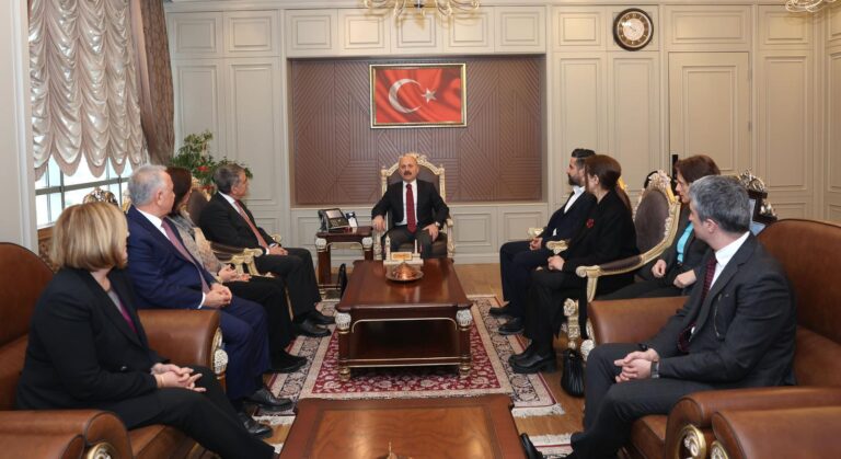 TÜSİAD Yönetim Kurulu 6 Şubat depremlerinin ikinci yıldönümü nedeniyle Adıyaman’ı ziyaret etti