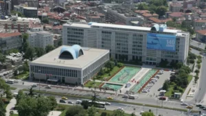 Belediye kaldı, İmamoğlu gitti!