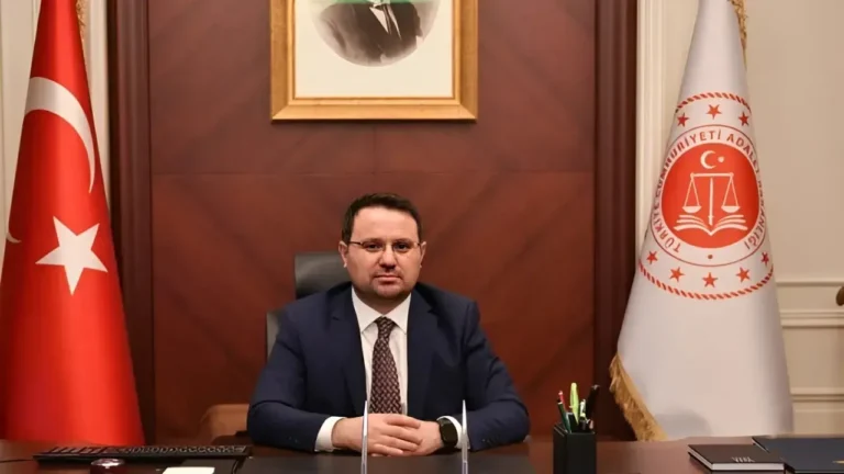 İstanbul Büyükşehir Belediyesine terör ve yolsuzluk soruşturması başlatan İstanbul Cumhuriyet Başsavcısı Akın Gürlek, kimdir?