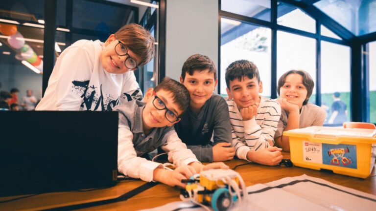 DENEYAP öğrencileri Robotik ve Kodlama Proje Şenliğİ’nden unutulmaz anlar!