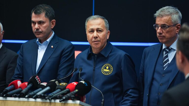 İstanbul’da 127 artçı deprem meydana geldi