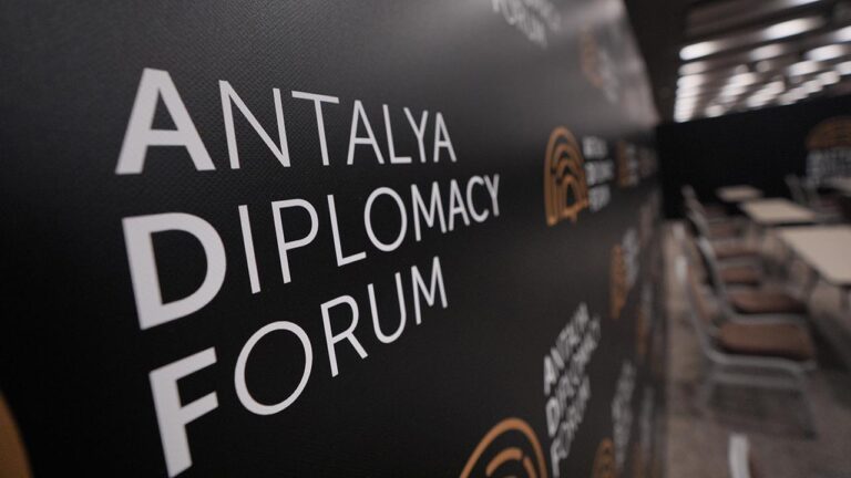 Uluslararası Diplomatik İlişkiler Akademik Araştırmalar ve Eğitim Derneği (UDİAD), Antalya Diplomasi Forum’u 2025’e katıldı…