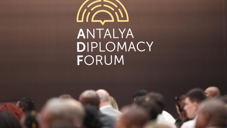 Antalya’da 11-13 Nisan’da yapılacak 4. Antalya Diplomasi Forumu için Antalya’da hazırlıklar tamamlandı….
