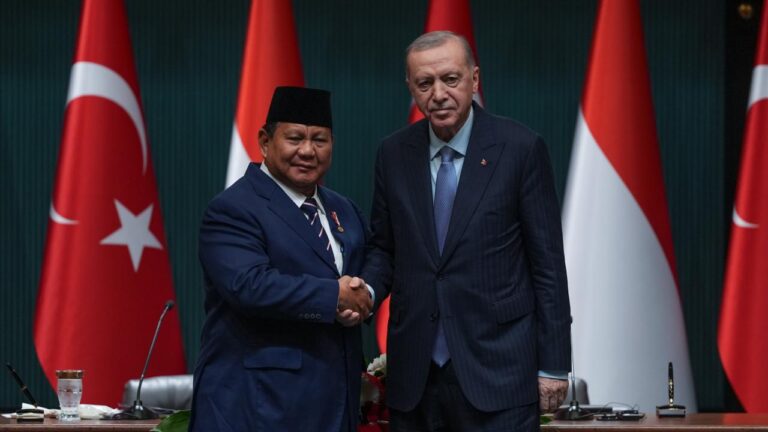 Cumhurbaşkanı Erdoğan: Endonezya’nın Filistin meselesiyle ilgili tutumunu takdirle karşılıyoruz