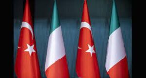 Türkiye-İtalya arasında, ticaret, sanayi yatırımları, uzay, kültür, spor, sosyal hizmetler, arşiv, ulaştırma ve savunma sanayi alanında 11 anlaşma imzalandı….