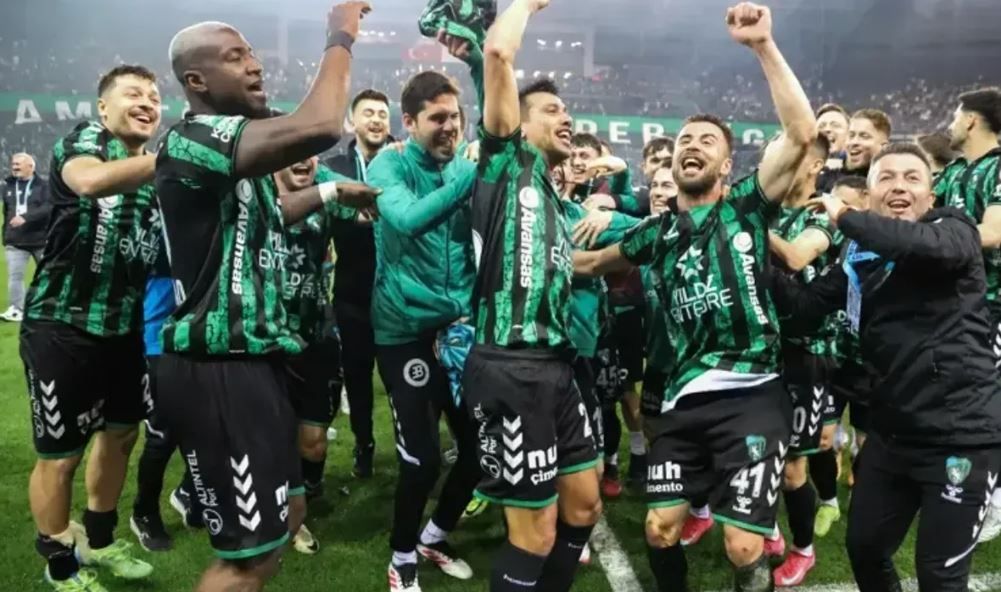 Kocaelispor’u artık süper lig’de görmek istiyoruz!