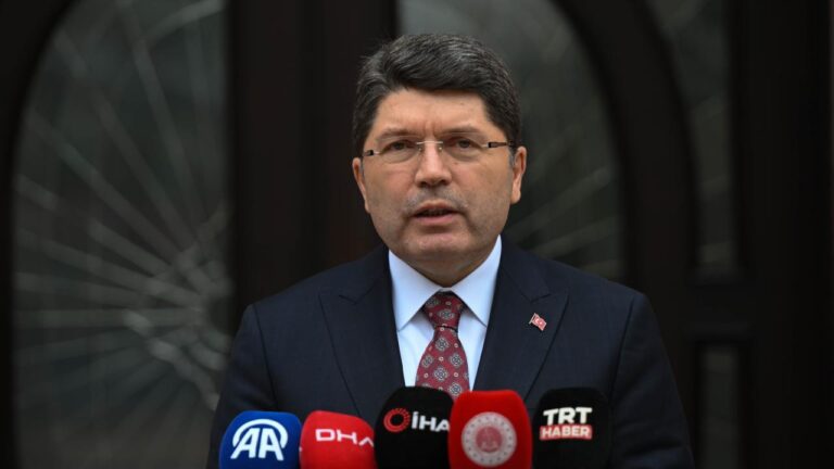 Bakan Tunç, “Yerli ve milli çözümler üretmeyi sadece tarihi bir sorumluluk olarak görüyoruz”