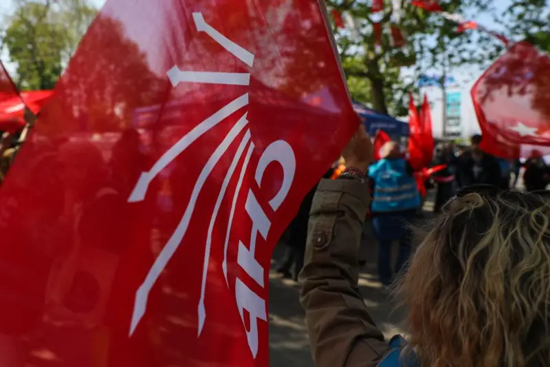 Ana muhalefet partisi CHP, erken seçimi zorlamak için nasıl bir strateji izleyecek?…