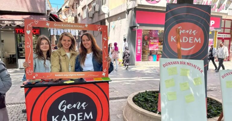KADEM Kocaeli Temsilciliği’nden Gençlik Haftasına Özel Anlamlı Etkinlik: “Dünyaya Bir Mesaj Ver!”