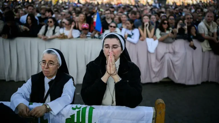 Yeni papa ABD’li Kardinal Robert Francis Prevost oldu…