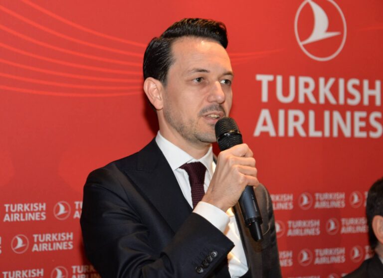 THY Amsterdam Müdürü Şerafettin Ekici Hollanda’daki Havayollarının En Yüksel Kurulu’na Yönetim Kurulu üyesi seçildi…